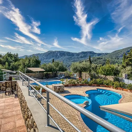 Tatil Evi Rovinia Liapades