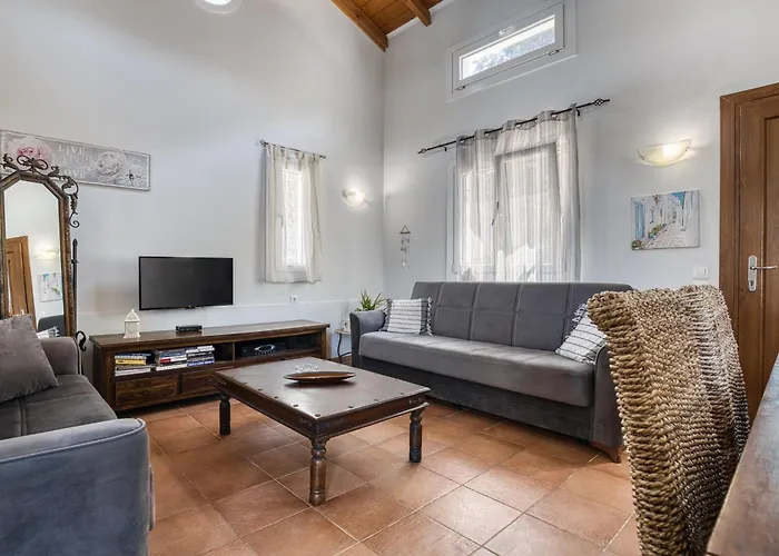 Rovinia * Λιαπάδες