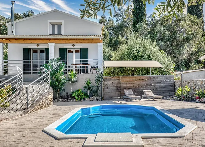 Rovinia * Λιαπάδες