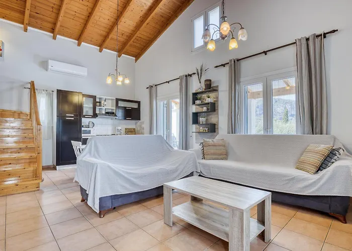 Rovinia * Λιαπάδες